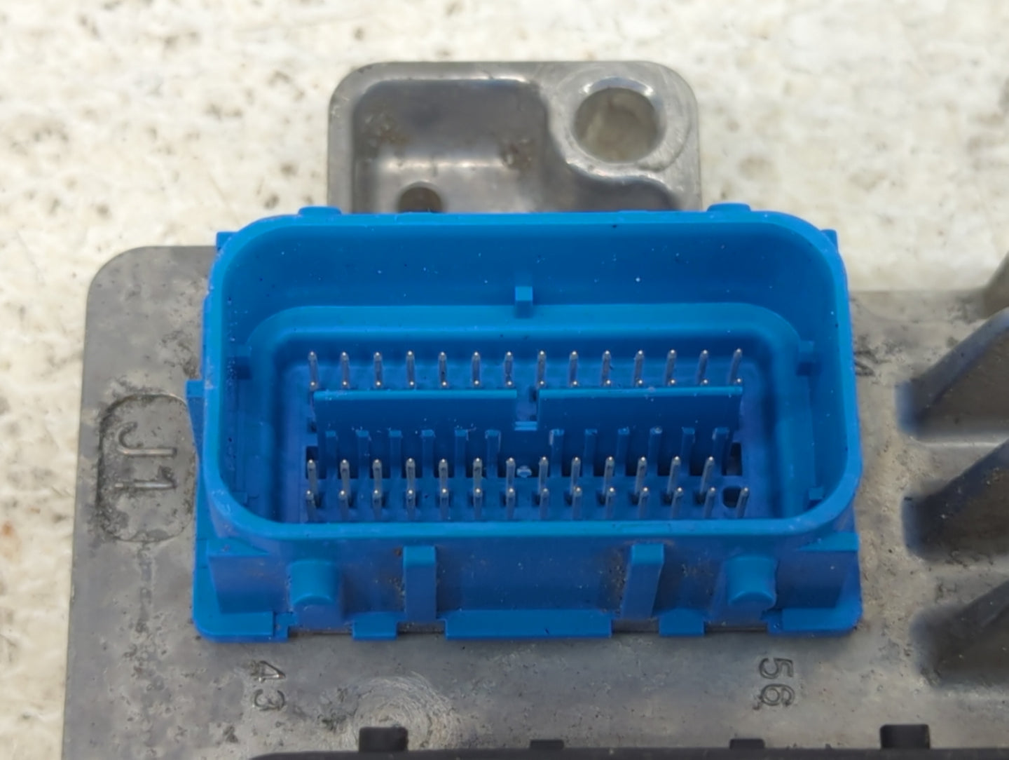 2017-2021 Chevrolet Trax PCM Engine Control Computer ECU ECM PCU OEM P/N:12679097 12668986 Fits Fits 2017 2018 2019 2020 202