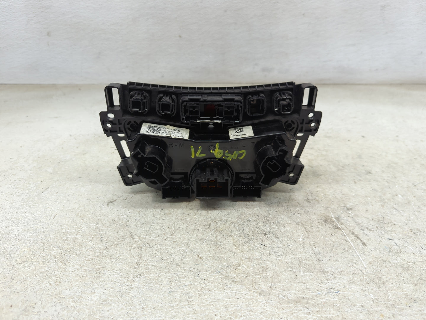 2017-2021 Chevrolet Trax Climate Control Module Temperature AC/Heater Replacement P/N:42521436 3239800000000X Fits OEM Used 