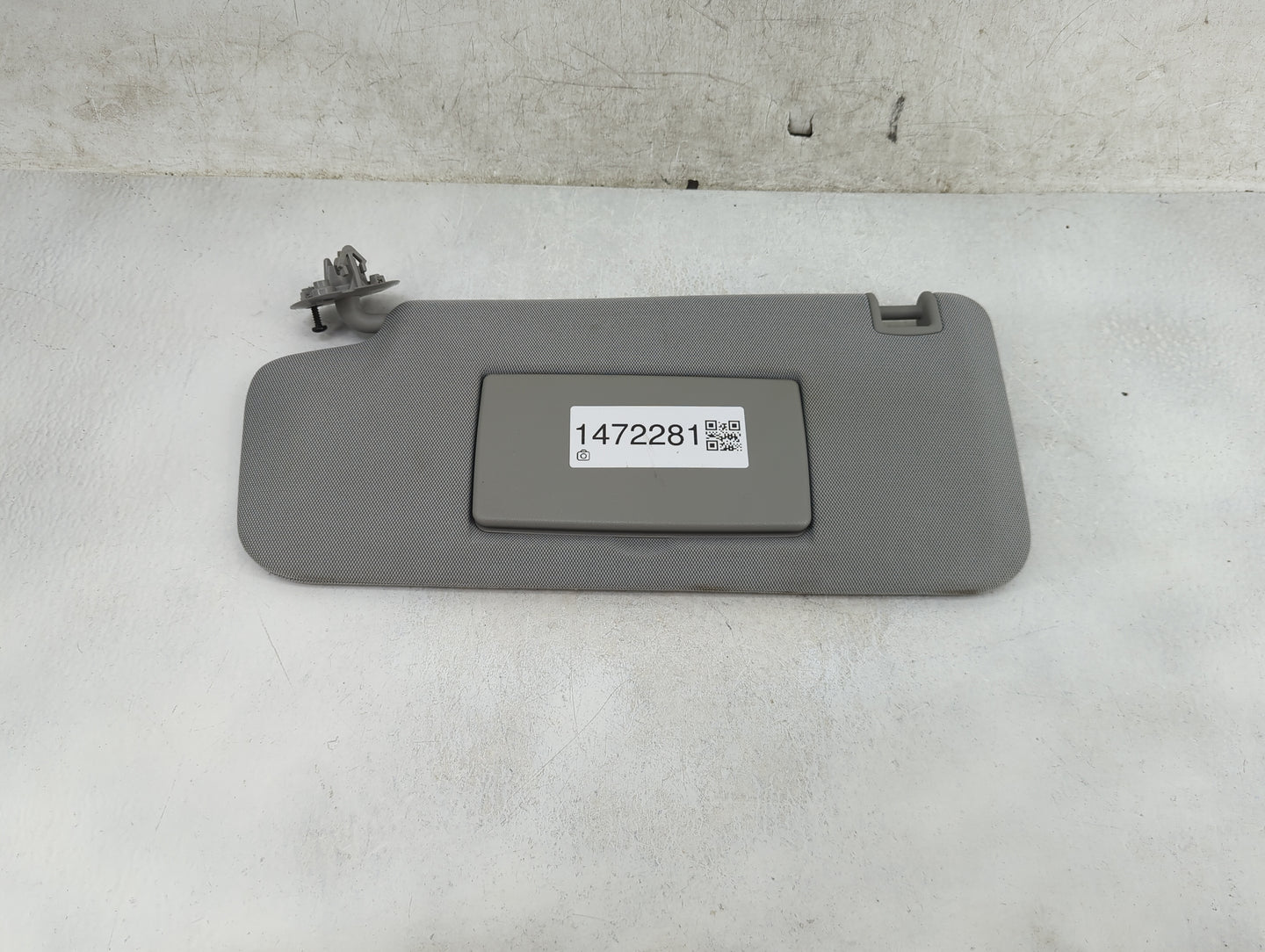2017-2021 Chevrolet Trax Sun Visor Shade Replacement Driver Left Mirror Fits Fits 2017 2018 2019 2020 2021 OEM Used Auto Par