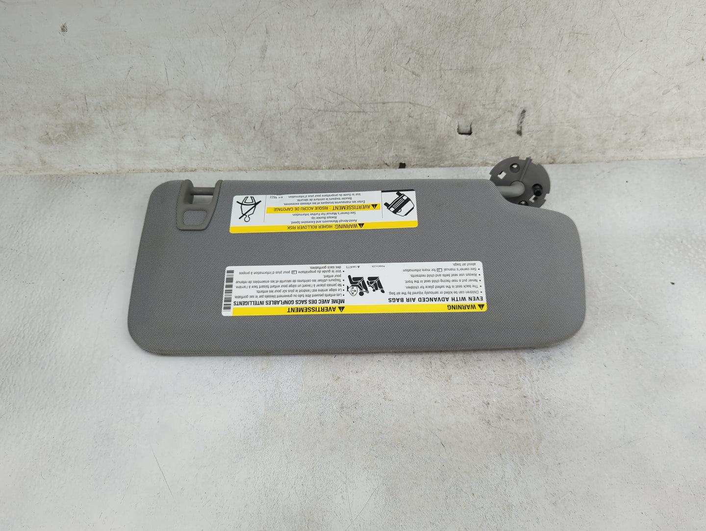 2017-2021 Chevrolet Trax Sun Visor Shade Replacement Driver Left Mirror Fits Fits 2017 2018 2019 2020 2021 OEM Used Auto Par