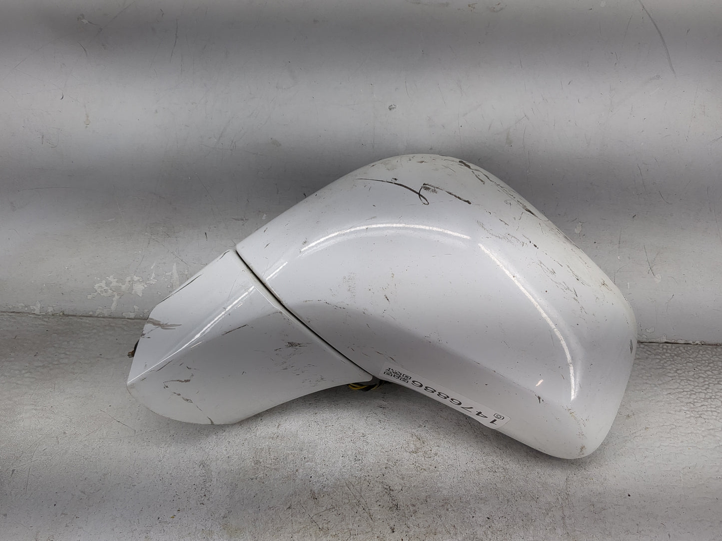 2017-2020 Chevrolet Trax Driver Side View Mirror - Left Door Mirror OEM Used - Oemusedautoparts1.com