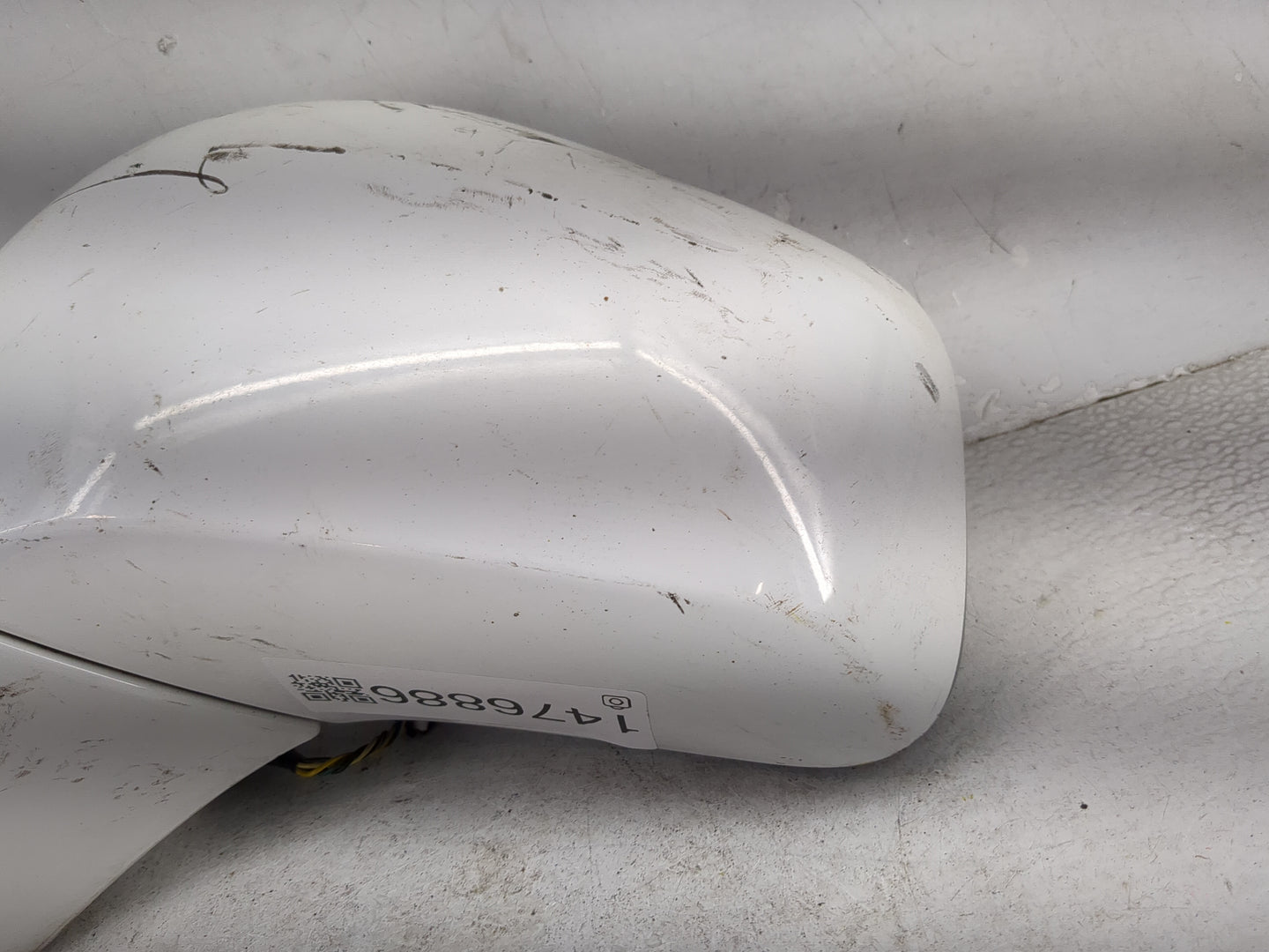 2017-2020 Chevrolet Trax Driver Side View Mirror - Left Door Mirror OEM Used - Oemusedautoparts1.com