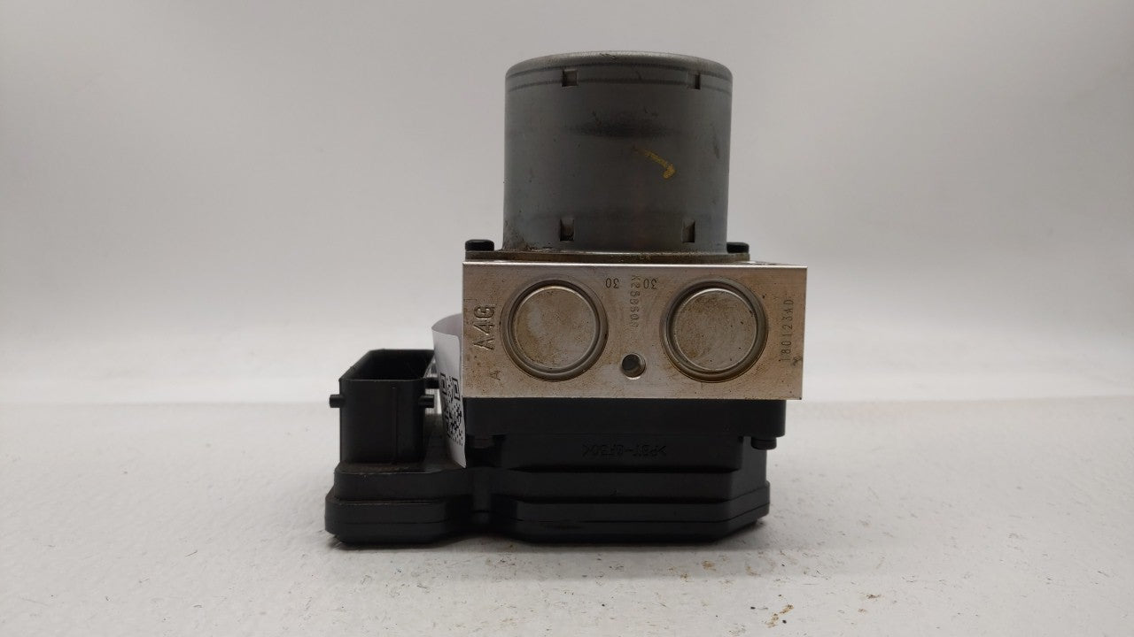2017-2018 Chevrolet Trax ABS Pump Control Module Replacement P/N:42643519 42520669, 42563014 Fits Fits 2017 2018 2019 OEM Us