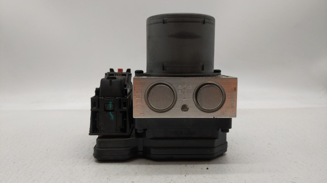 2017-2018 Chevrolet Trax ABS Pump Control Module Replacement P/N:42643519 42520669, 42563014 Fits Fits 2017 2018 2019 OEM Us