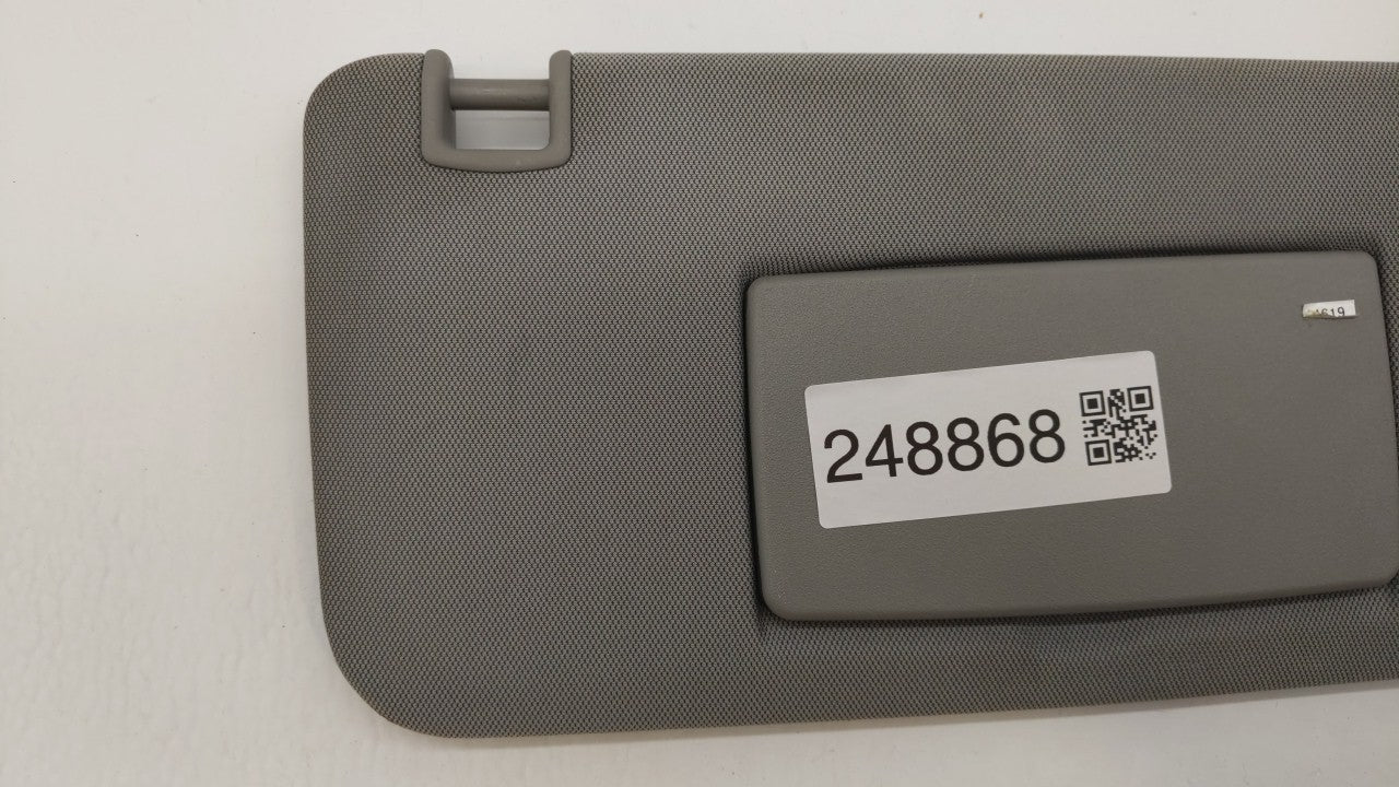 2017-2018 Chevrolet Trax Sun Visor Shade Replacement Passenger Right Mirror Fits Fits 2017 2018 OEM Used Auto Parts - Oemuse