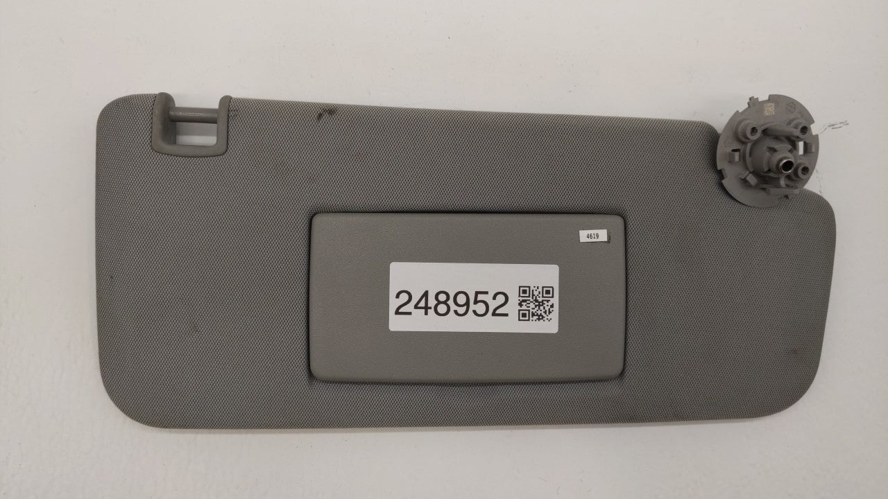 2017-2021 Chevrolet Trax Sun Visor Shade Replacement Passenger Right Mirror Fits Fits 2017 2018 2019 2020 2021 OEM Used Auto
