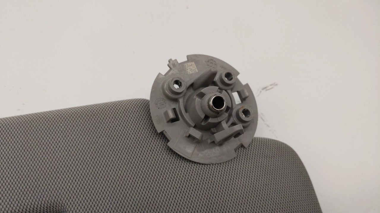 2017-2021 Chevrolet Trax Sun Visor Shade Replacement Passenger Right Mirror Fits Fits 2017 2018 2019 2020 2021 OEM Used Auto