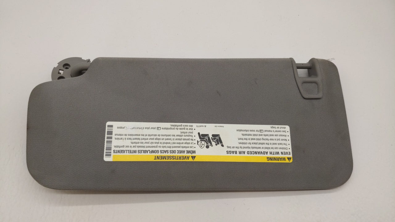 2017-2021 Chevrolet Trax Sun Visor Shade Replacement Passenger Right Mirror Fits Fits 2017 2018 2019 2020 2021 OEM Used Auto