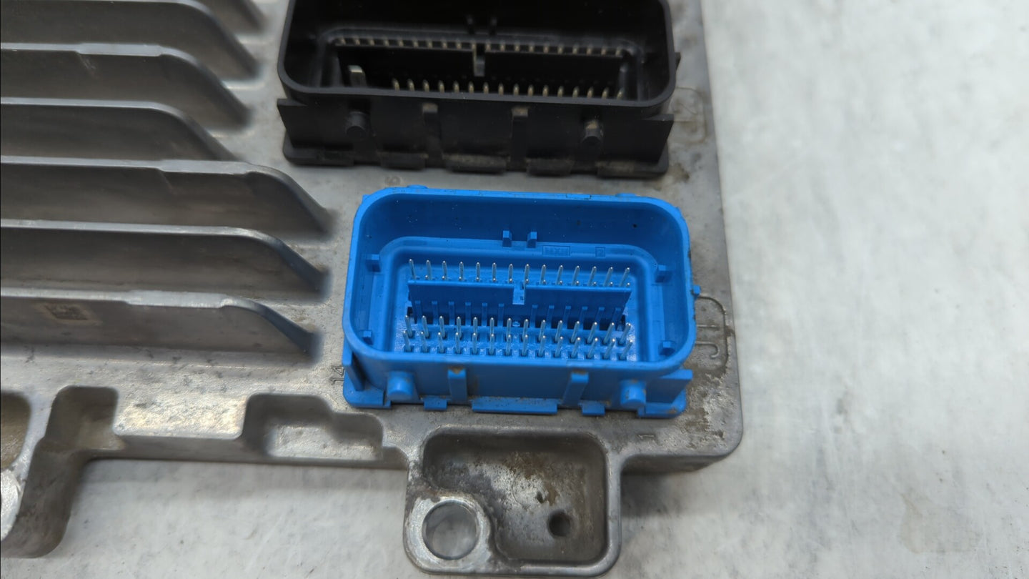 2017-2018 Chevrolet Trax PCM Engine Control Computer ECU ECM PCU OEM P/N:12668986 12695536, 12670309 Fits Fits 2017 2018 201