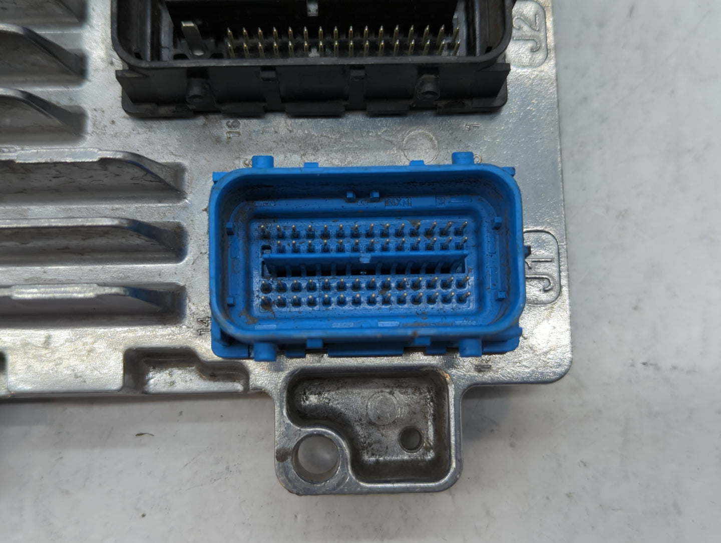 2017-2018 Chevrolet Trax PCM Engine Control Computer ECU ECM PCU OEM P/N:12668986 12685936, 12695536 Fits Fits 2017 2018 201