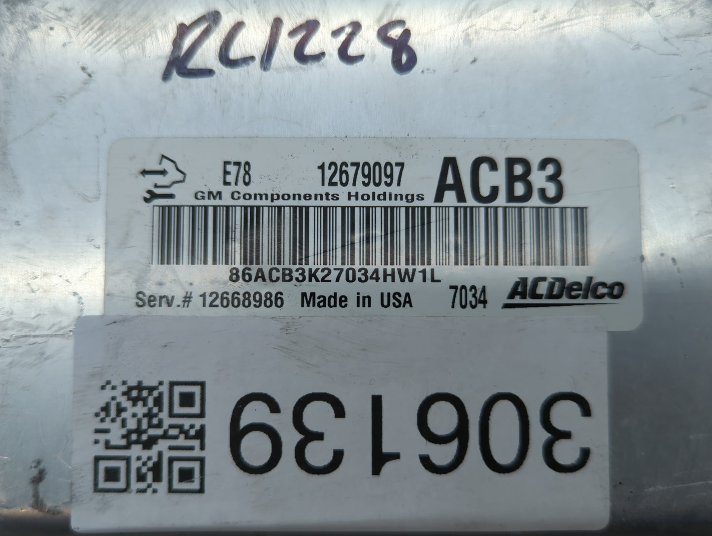 2017-2018 Chevrolet Trax PCM Engine Control Computer ECU ECM PCU OEM P/N:12668986 12685936, 12695536 Fits Fits 2017 2018 201