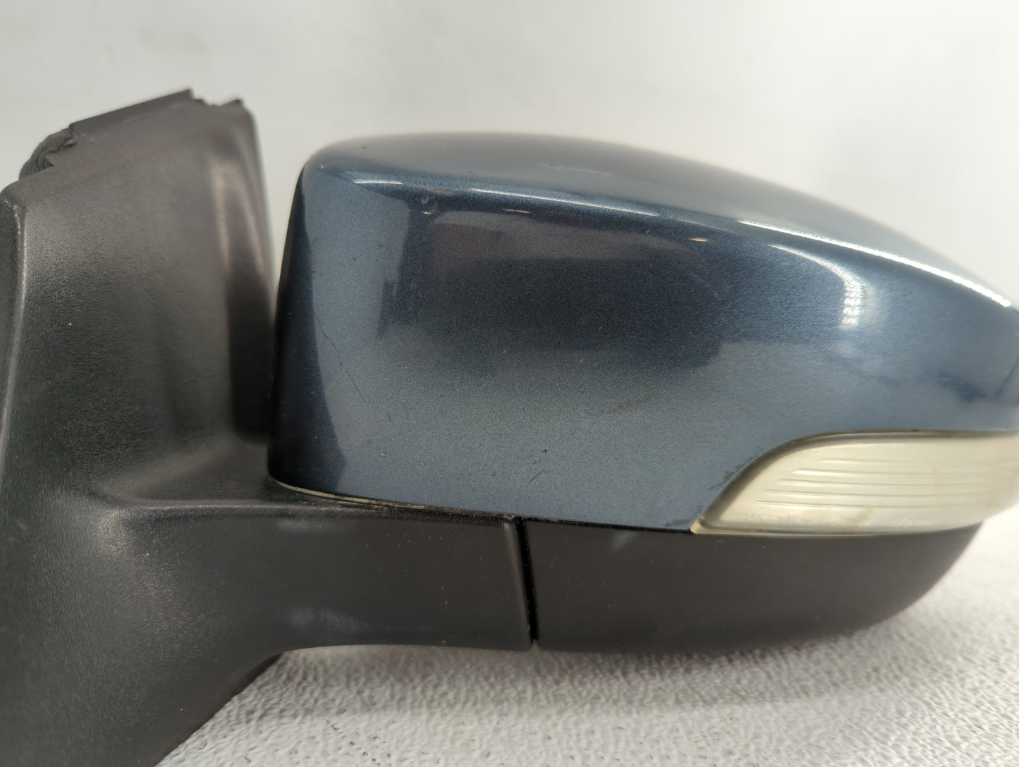 2017-2020 Chevrolet Trax Driver Side View Mirror - Left Door Mirror OEM Used - Oemusedautoparts1.com