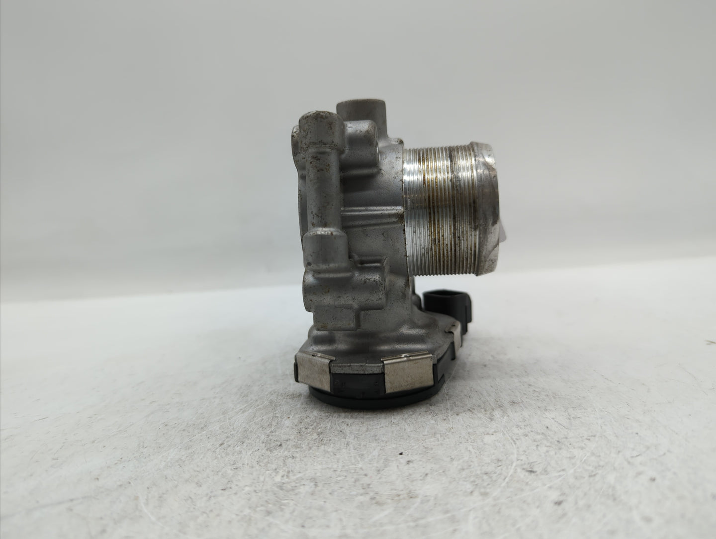 2013-2018 Chevrolet Trax Throttle Body P/N:12644239AA 55565489, 55581662 Fits Fits 2011 2012 2013 2014 2015 2016 2017 2018 2