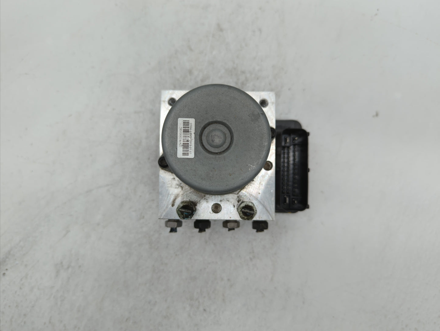 2017-2018 Chevrolet Trax ABS Pump Control Module Replacement P/N:42643519 42520669, 42563014 Fits Fits 2017 2018 2019 OEM Us