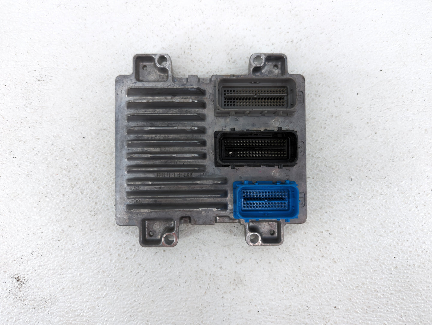 2017-2018 Chevrolet Trax PCM Engine Control Computer ECU ECM PCU OEM P/N:12697793 12706635, 12679097 Fits Fits 2017 2018 201