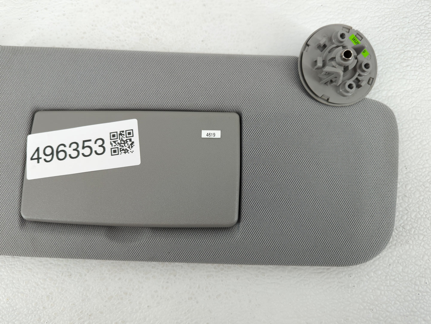 2017-2021 Chevrolet Trax Sun Visor Shade Replacement Passenger Right Mirror Fits Fits 2017 2018 2019 2020 2021 OEM Used Auto