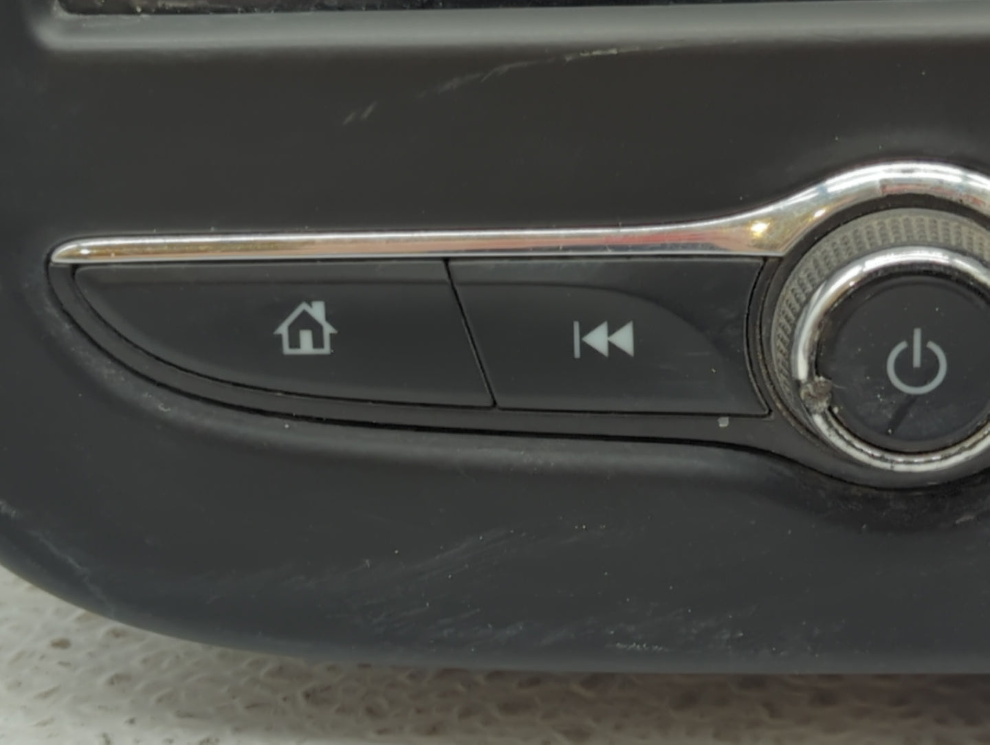 2017-2017 Chevrolet Trax Am Fm Cd Player Radio Receiver - Oemusedautoparts1.com