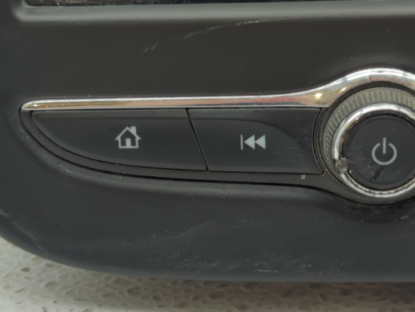 2017-2017 Chevrolet Trax Am Fm Cd Player Radio Receiver - Oemusedautoparts1.com