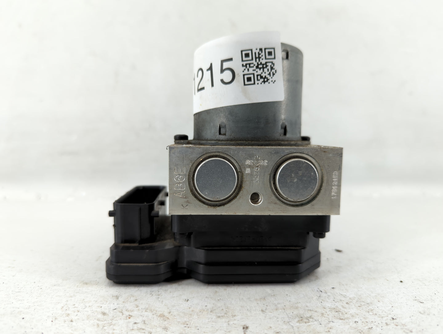 2017-2021 Chevrolet Trax ABS Pump Control Module Replacement P/N:42563014 Fits Fits 2017 2018 2019 2020 2021 OEM Used Auto P