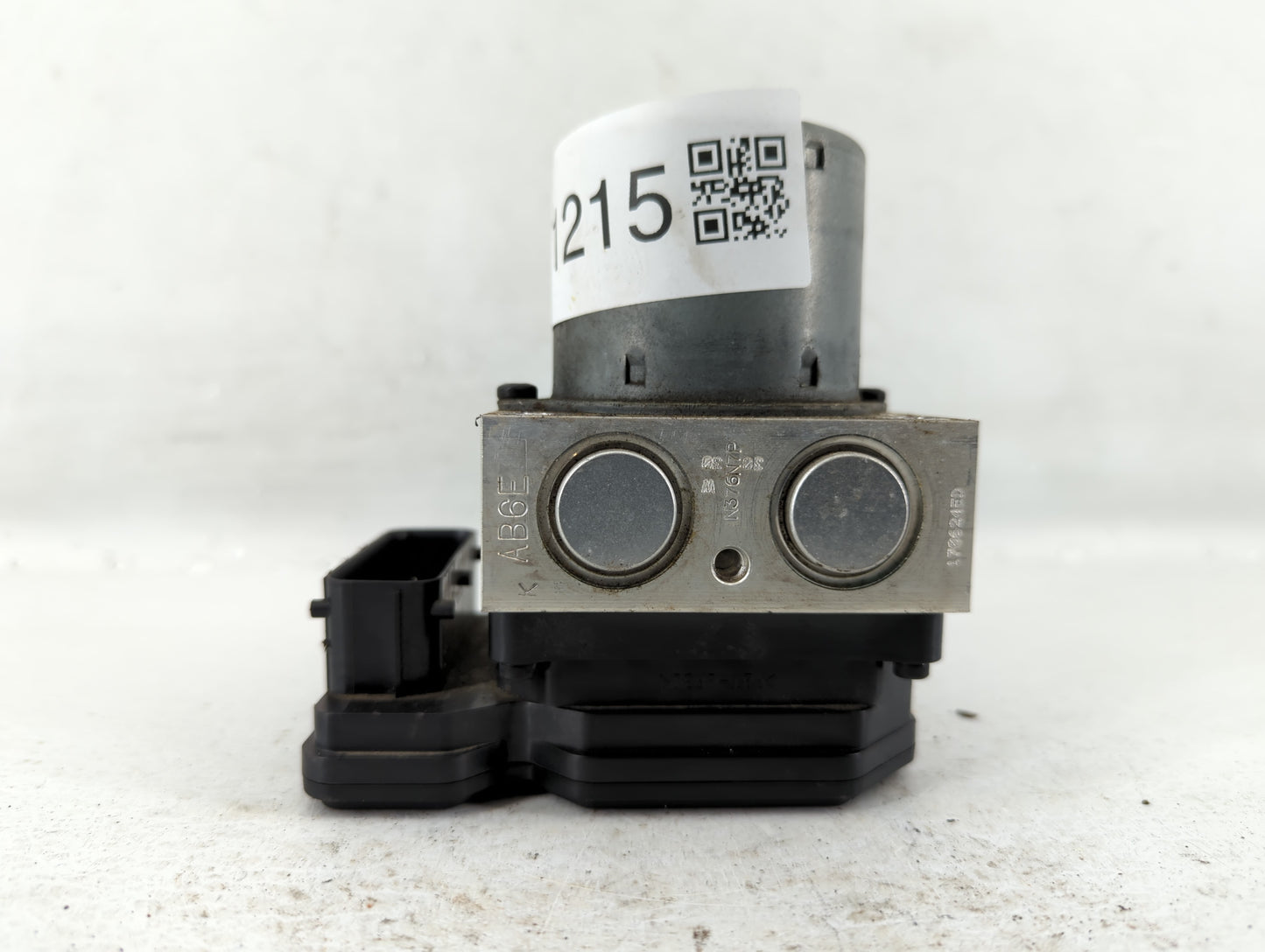 2017-2021 Chevrolet Trax ABS Pump Control Module Replacement P/N:42563014 Fits Fits 2017 2018 2019 2020 2021 OEM Used Auto P