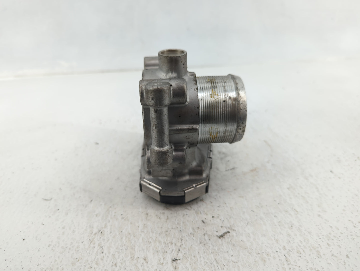 2013-2021 Chevrolet Trax Throttle Body P/N:55565489 Fits Fits 2011 2012 2013 2014 2015 2016 2017 2018 2019 2020 2021 OEM Use