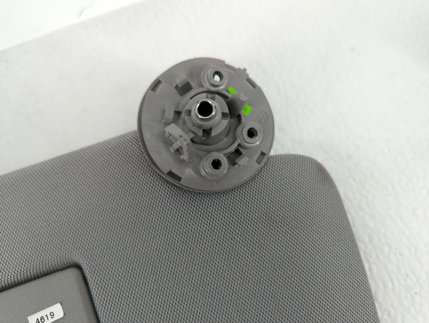 2017-2021 Chevrolet Trax Sun Visor Shade Replacement Passenger Right Mirror Fits Fits 2017 2018 2019 2020 2021 OEM Used Auto