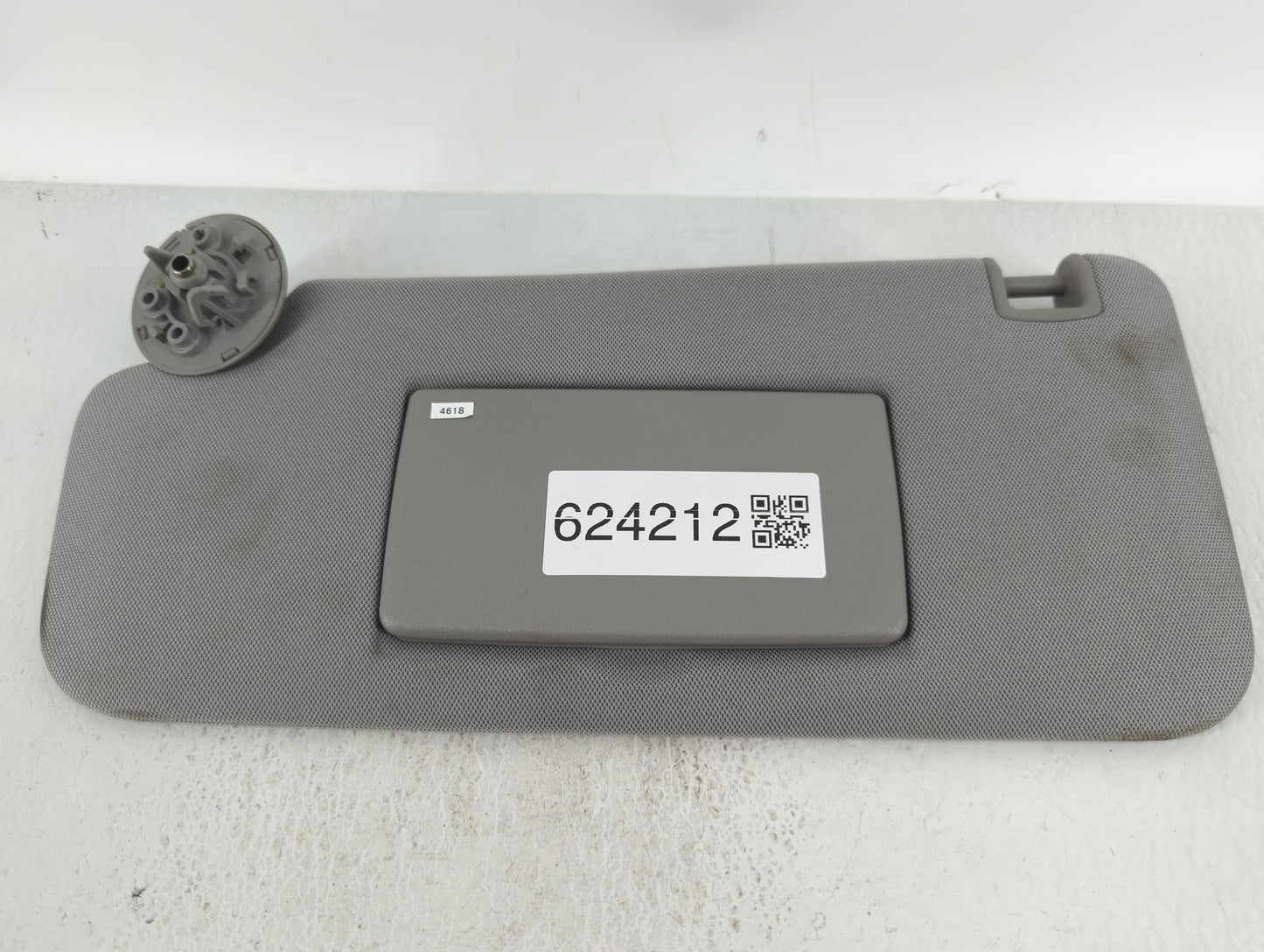 2017-2021 Chevrolet Trax Sun Visor Shade Replacement Driver Left Mirror Fits Fits 2017 2018 2019 2020 2021 OEM Used Auto Par