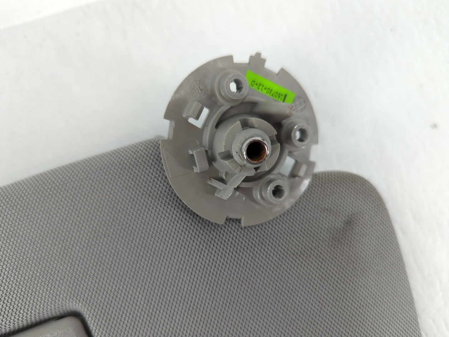 2017-2021 Chevrolet Trax Sun Visor Shade Replacement Passenger Right Mirror Fits Fits 2017 2018 2019 2020 2021 OEM Used Auto