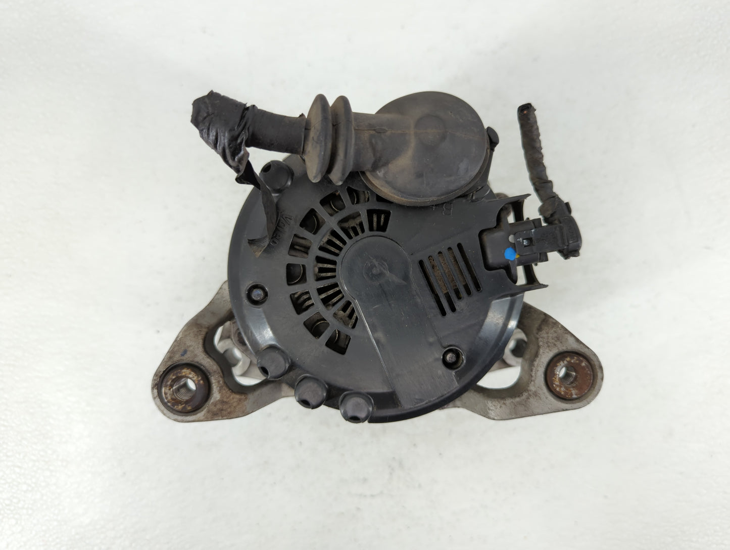 2013-2021 Chevrolet Trax Alternator Replacement Generator Charging Assembly Engine OEM P/N:2619573 B 13597226 Fits OEM Used 