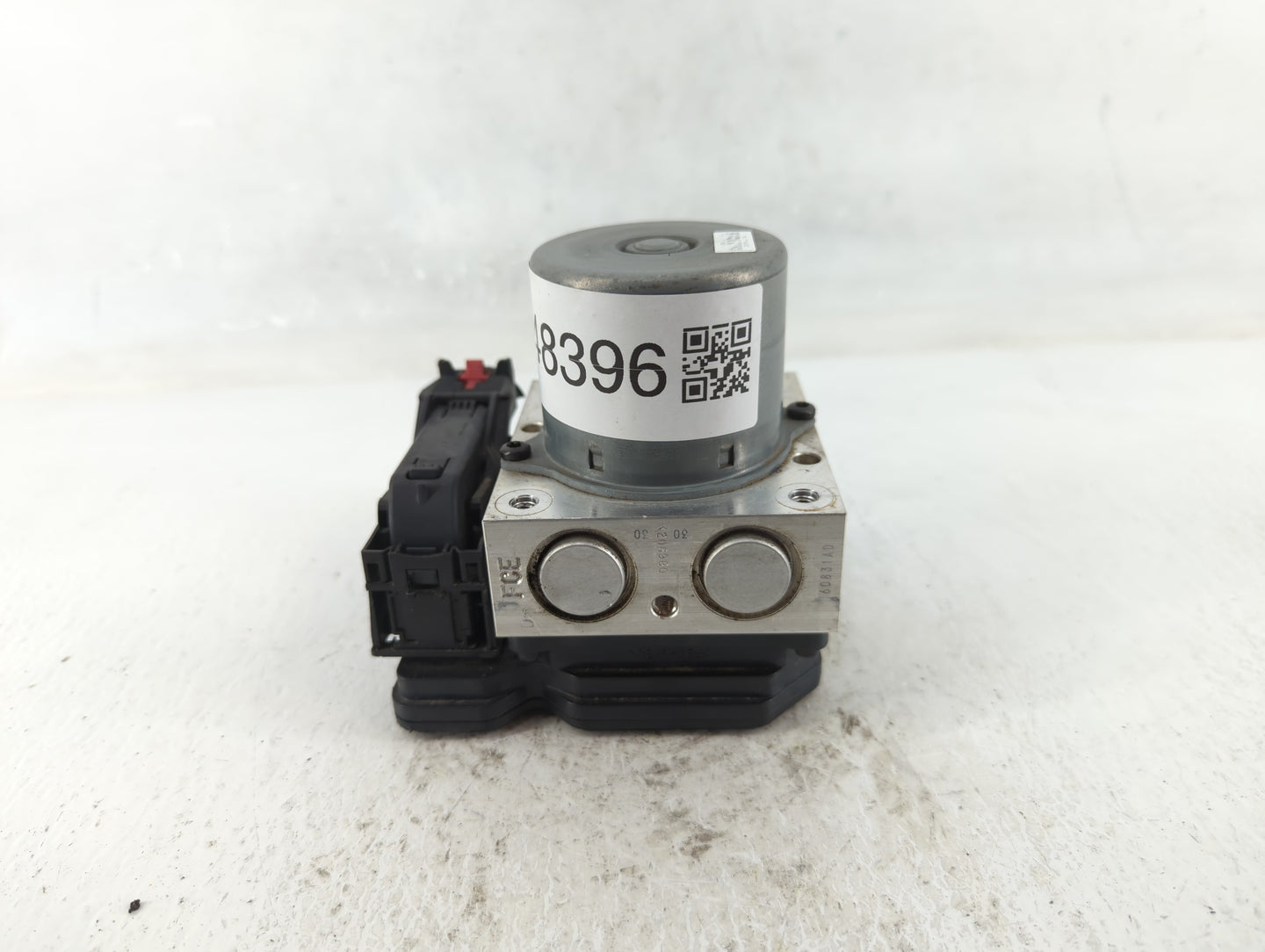 2017-2021 Chevrolet Trax ABS Pump Control Module Replacement P/N:42520669 Fits Fits 2017 2018 2019 2020 2021 OEM Used Auto P