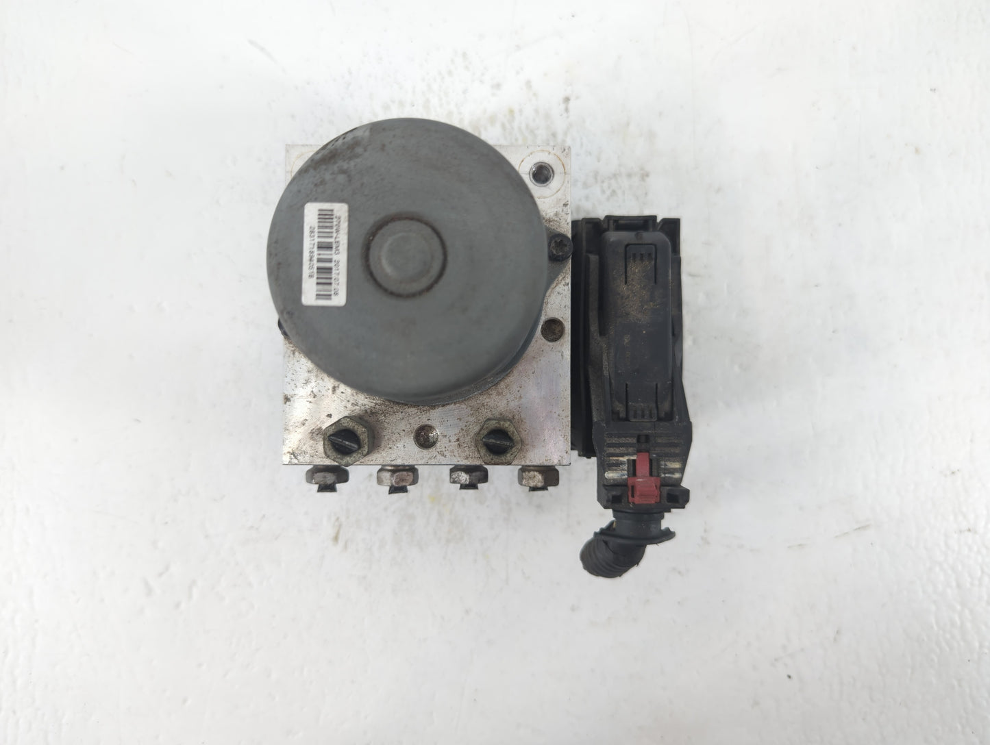 2017-2020 Chevrolet Trax ABS Pump Control Module Replacement P/N:42563014 Fits Fits 2017 2018 2019 2020 OEM Used Auto Parts 