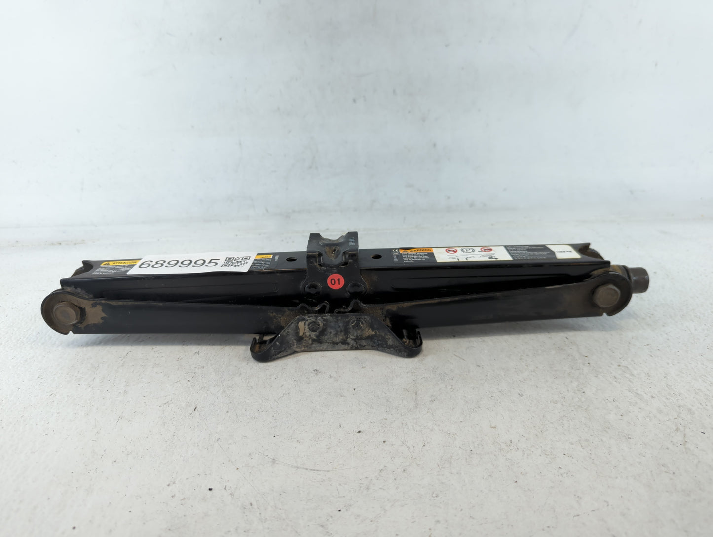 2017 Chevrolet Trax Spare Scissor Car Jack - Oemusedautoparts1.com