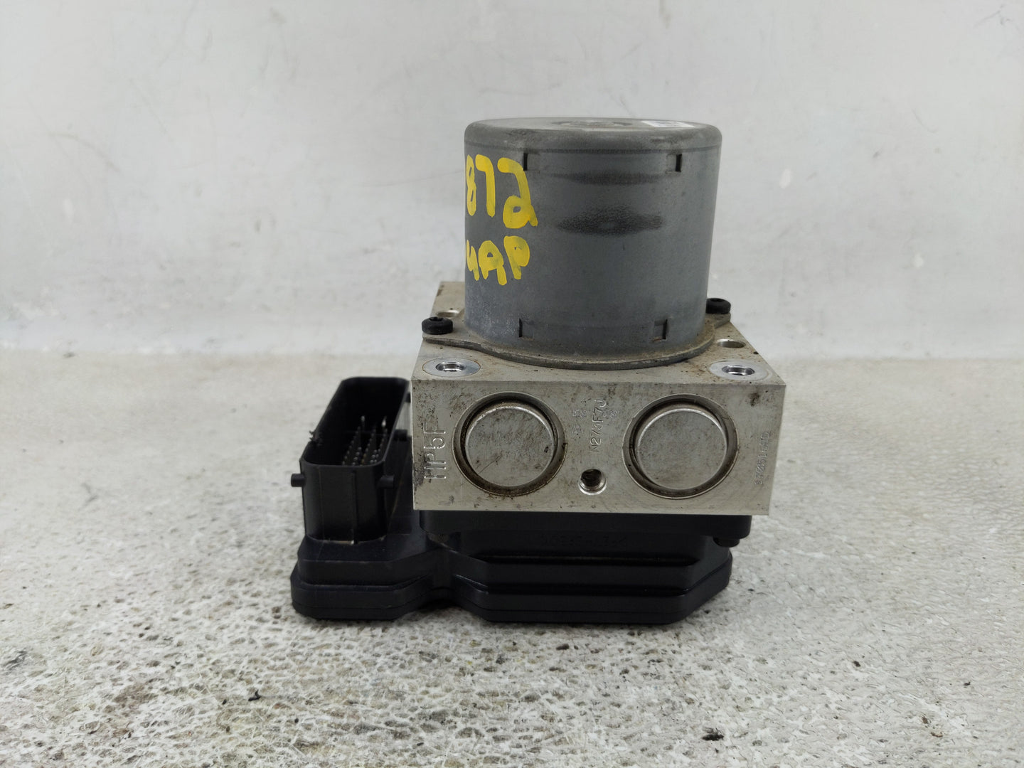 2017-2021 Chevrolet Trax ABS Pump Control Module Replacement Fits Fits 2017 2018 2019 2020 2021 OEM Used Auto Parts - Oemuse