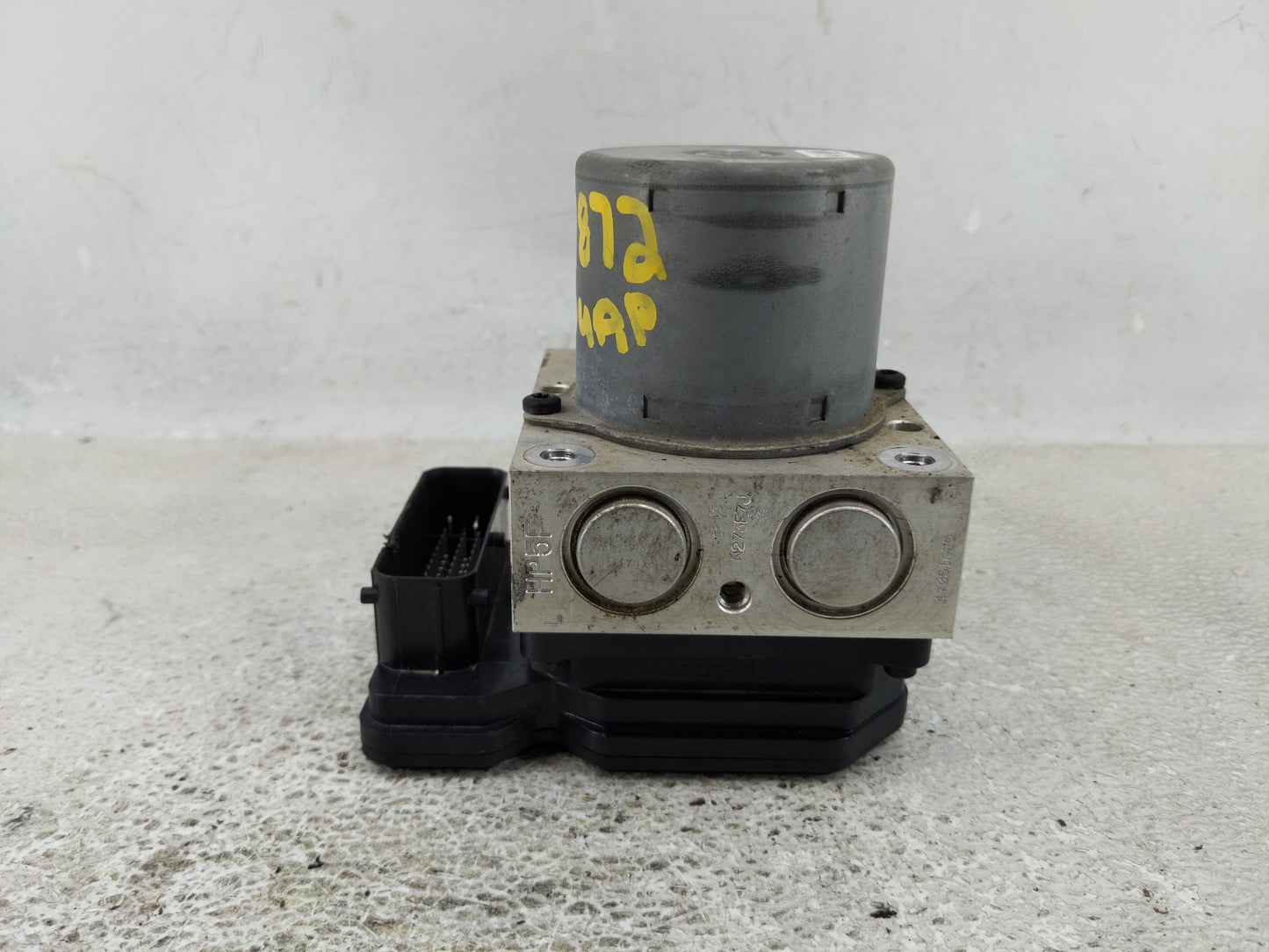 2017-2021 Chevrolet Trax ABS Pump Control Module Replacement Fits Fits 2017 2018 2019 2020 2021 OEM Used Auto Parts - Oemuse