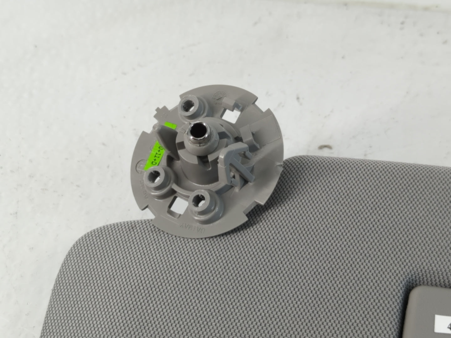 2017-2020 Chevrolet Trax Sun Visor Shade Replacement Passenger Right Mirror Fits Fits 2017 2018 2019 2020 OEM Used Auto Part