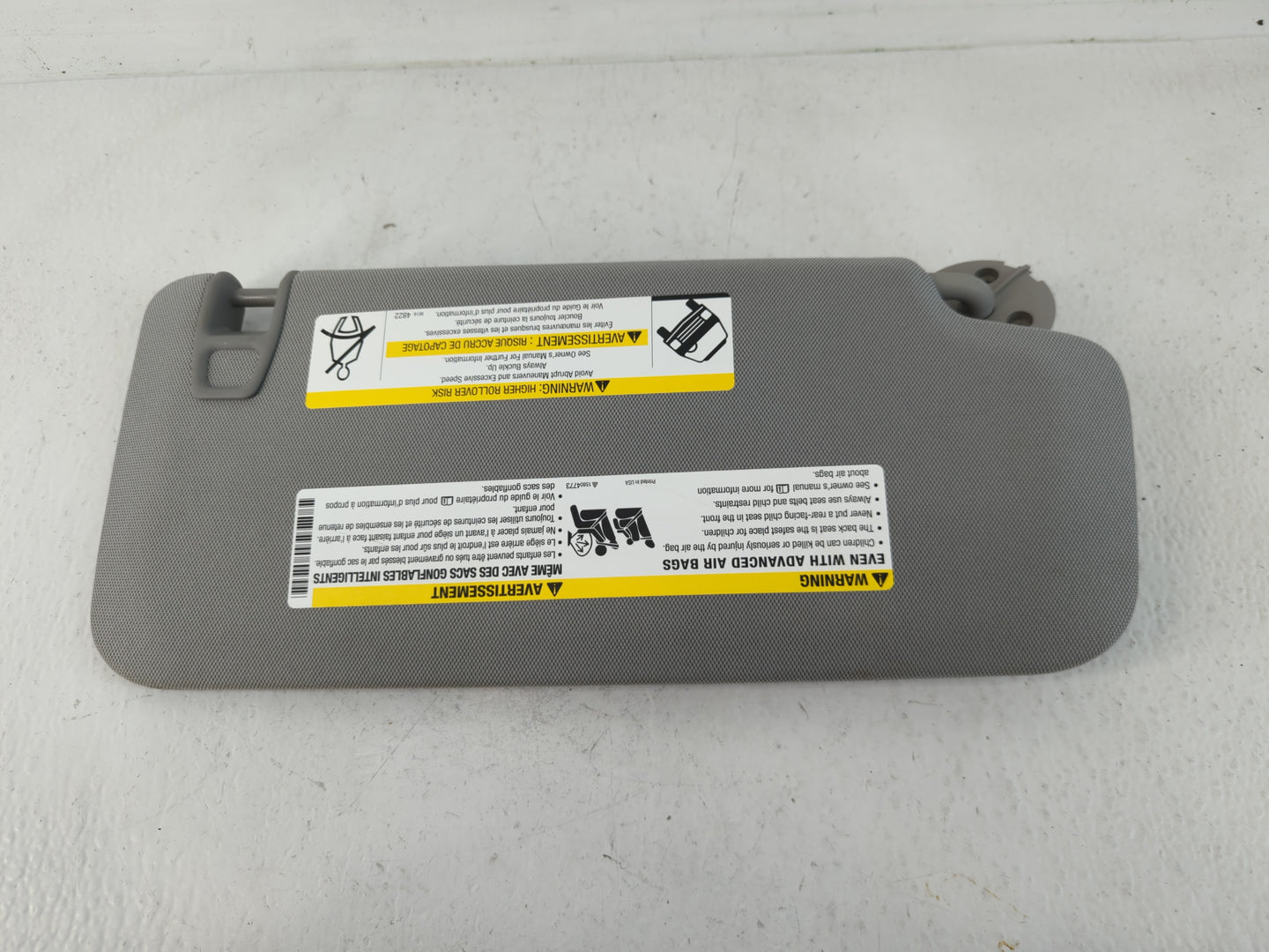 2017-2020 Chevrolet Trax Sun Visor Shade Replacement Passenger Right Mirror Fits Fits 2017 2018 2019 2020 OEM Used Auto Part