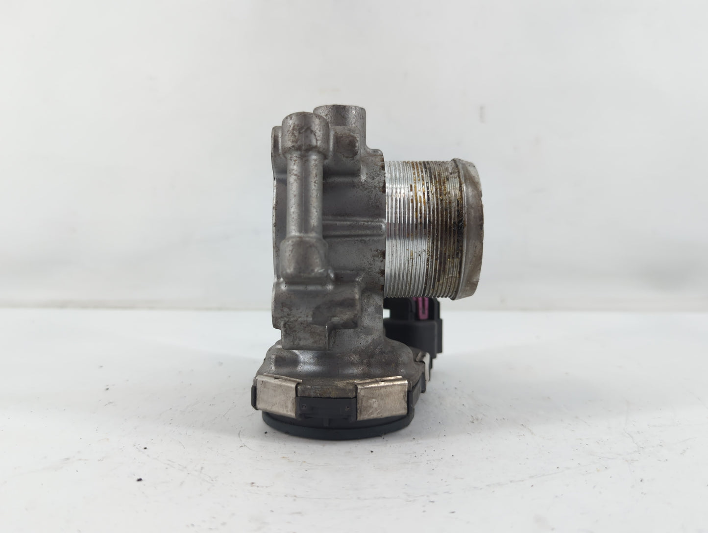 2013-2021 Chevrolet Trax Throttle Body P/N:55565 489 Fits Fits 2011 2012 2013 2014 2015 2016 2017 2018 2019 2020 2021 OEM Us