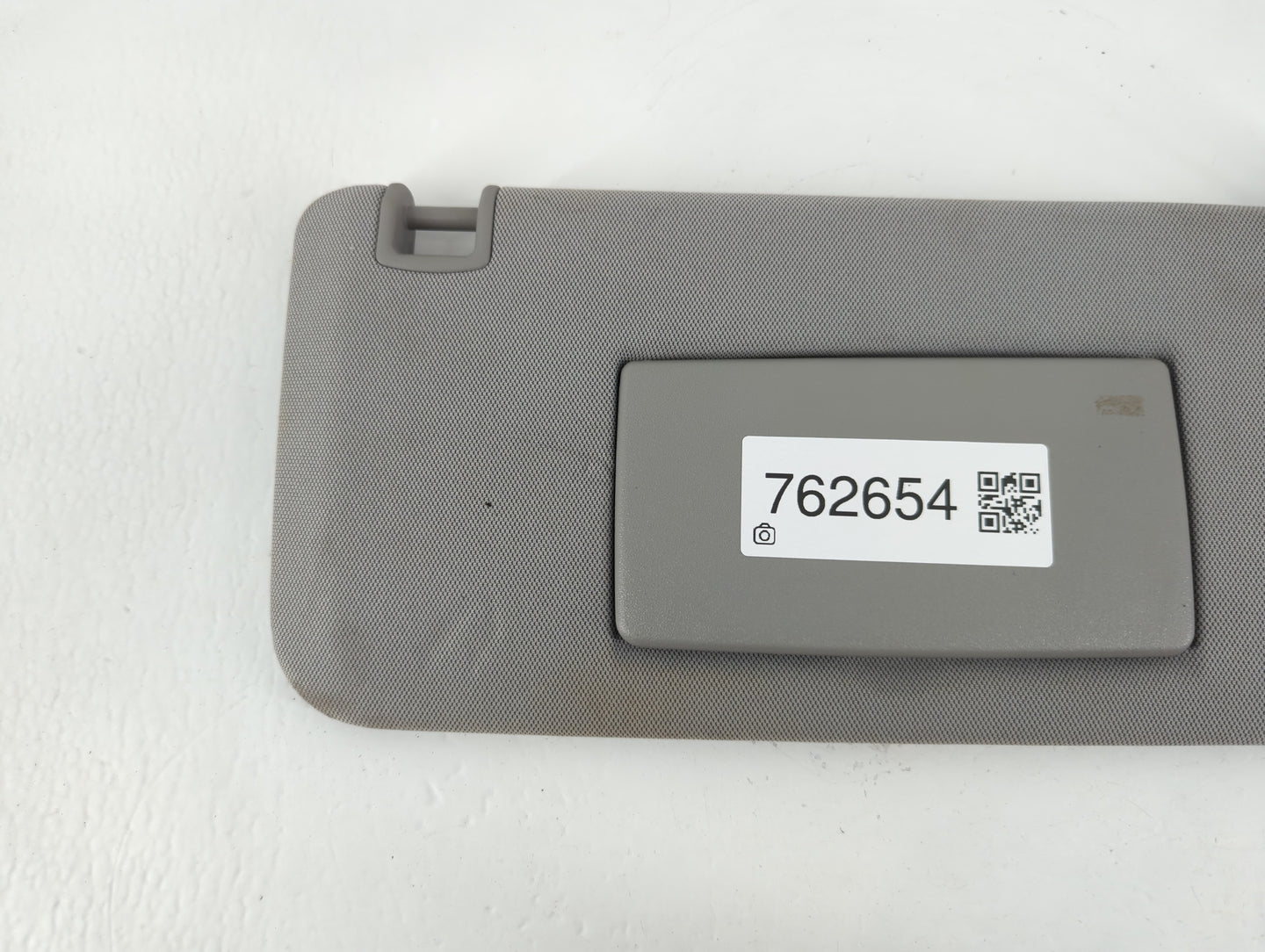 2017-2021 Chevrolet Trax Sun Visor Shade Replacement Passenger Right Mirror Fits Fits 2017 2018 2019 2020 2021 OEM Used Auto