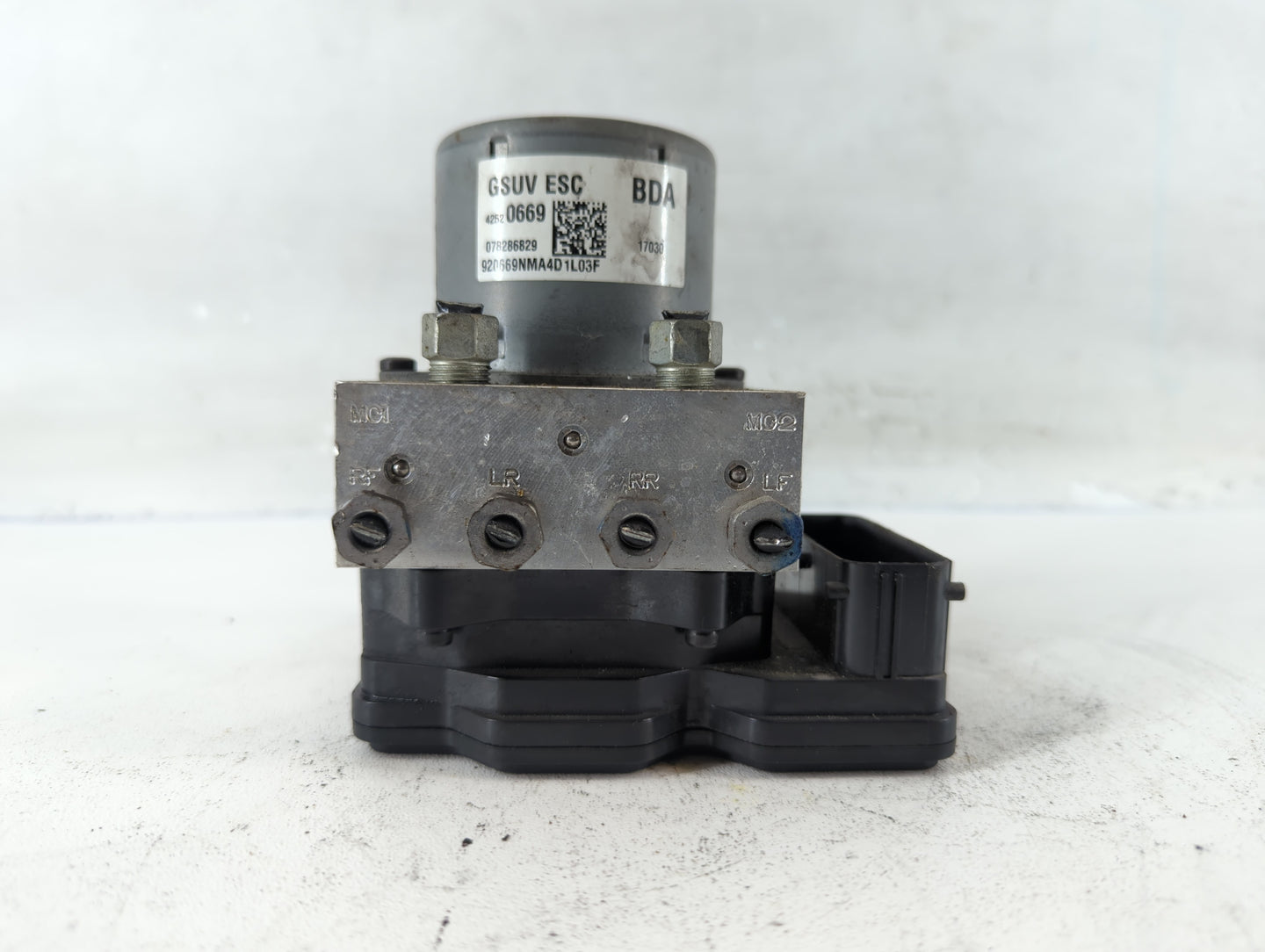 2017-2021 Chevrolet Trax ABS Pump Control Module Replacement P/N:42520669 Fits Fits 2017 2018 2019 2020 2021 OEM Used Auto P