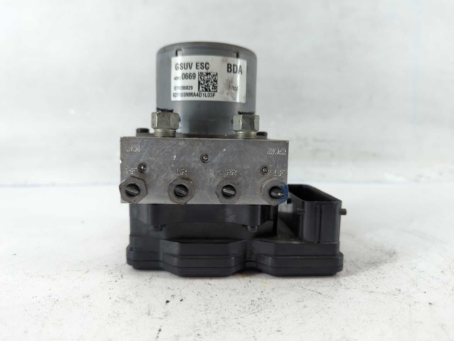 2017-2021 Chevrolet Trax ABS Pump Control Module Replacement P/N:42520669 Fits Fits 2017 2018 2019 2020 2021 OEM Used Auto P