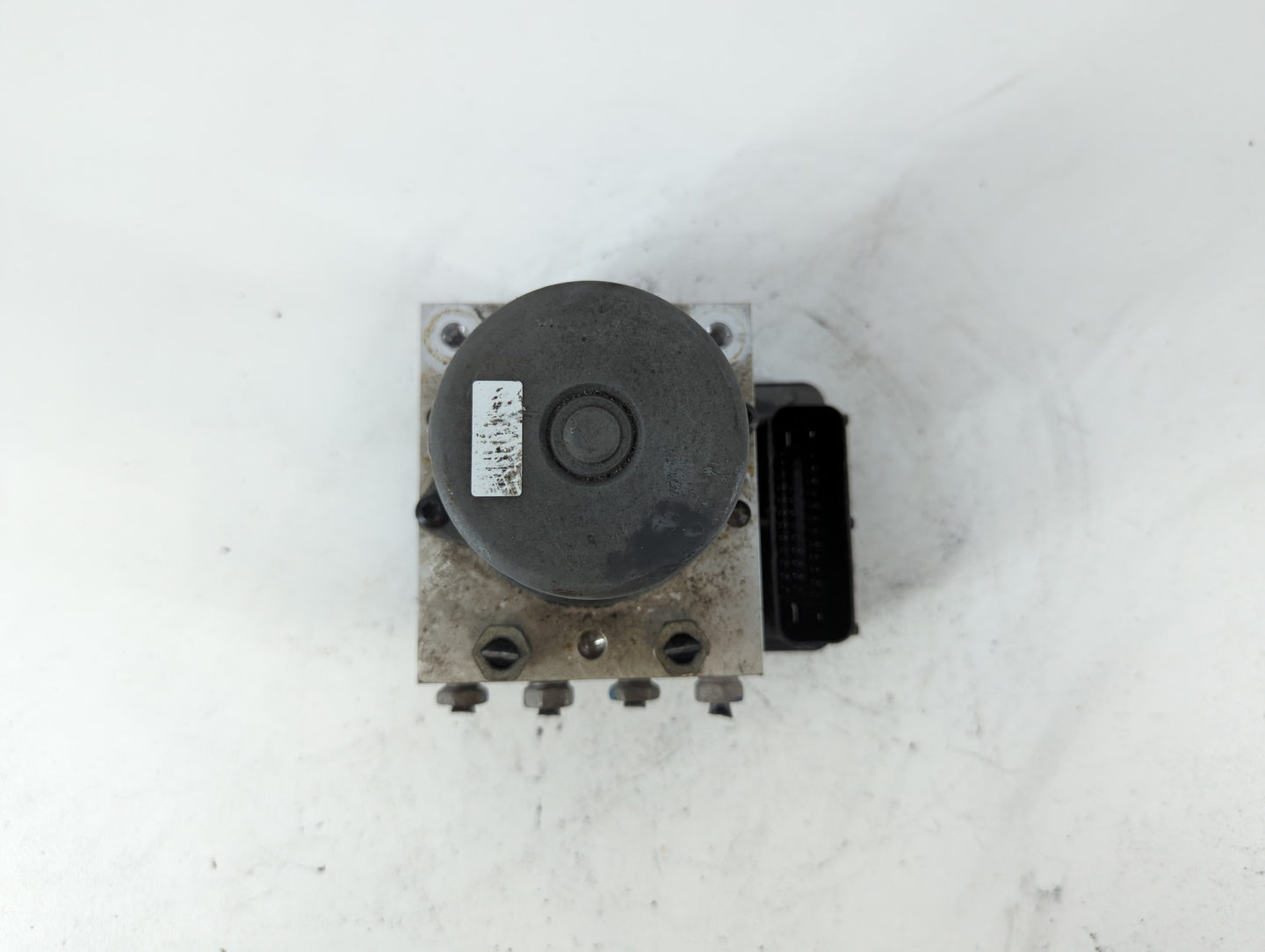 2017-2021 Chevrolet Trax ABS Pump Control Module Replacement P/N:42520669 Fits Fits 2017 2018 2019 2020 2021 OEM Used Auto P
