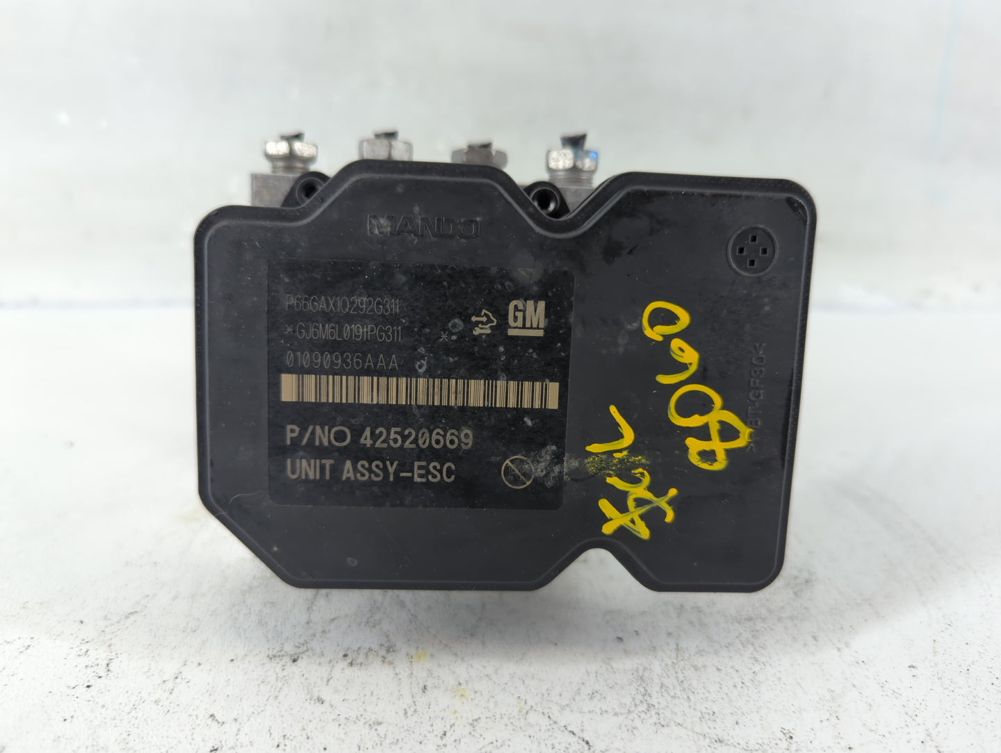 2017-2021 Chevrolet Trax ABS Pump Control Module Replacement P/N:42520669 Fits Fits 2017 2018 2019 2020 2021 OEM Used Auto P