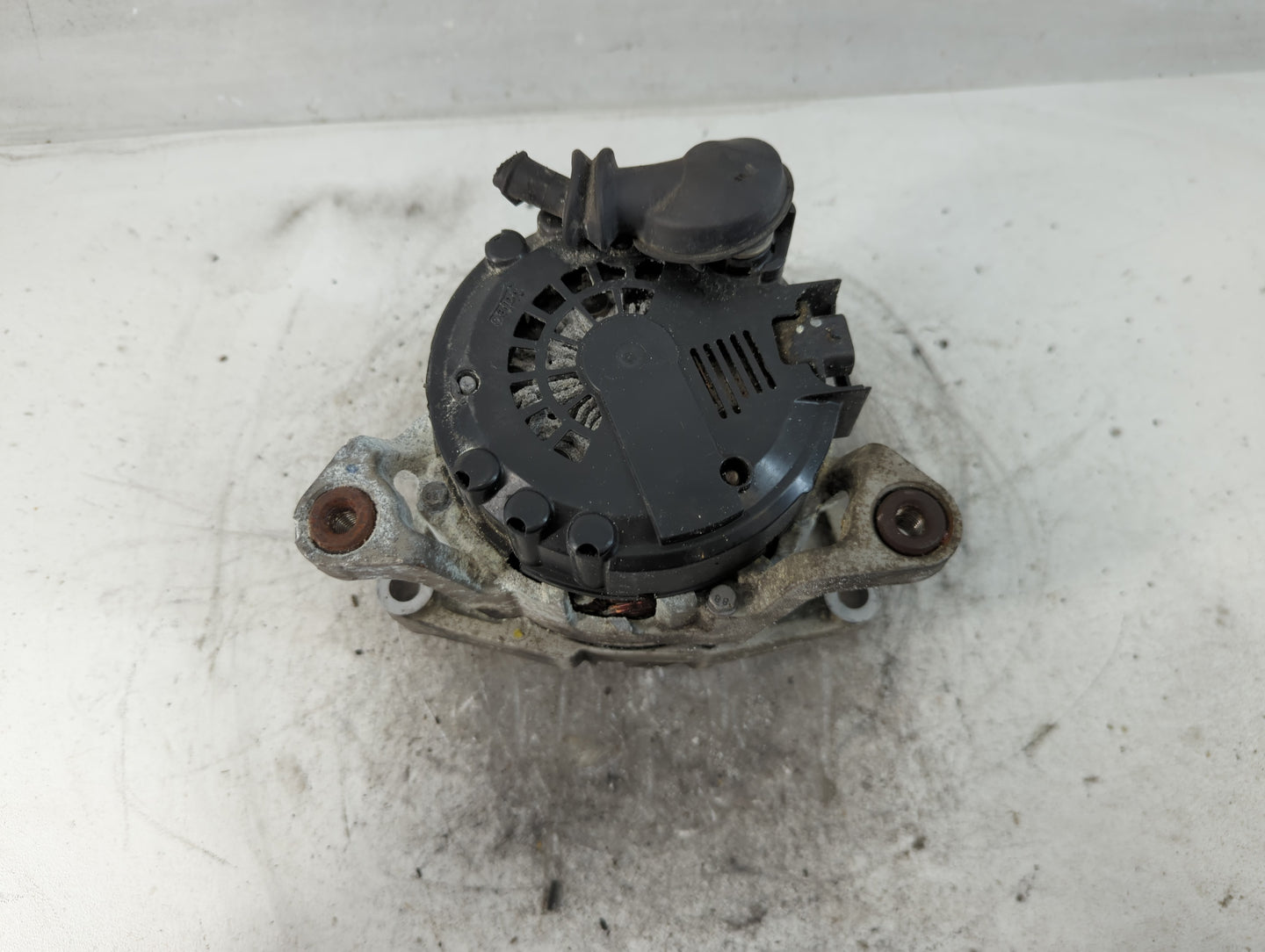 2013-2021 Chevrolet Trax Alternator Replacement Generator Charging Assembly Engine OEM P/N:13597226 Fits OEM Used Auto Parts