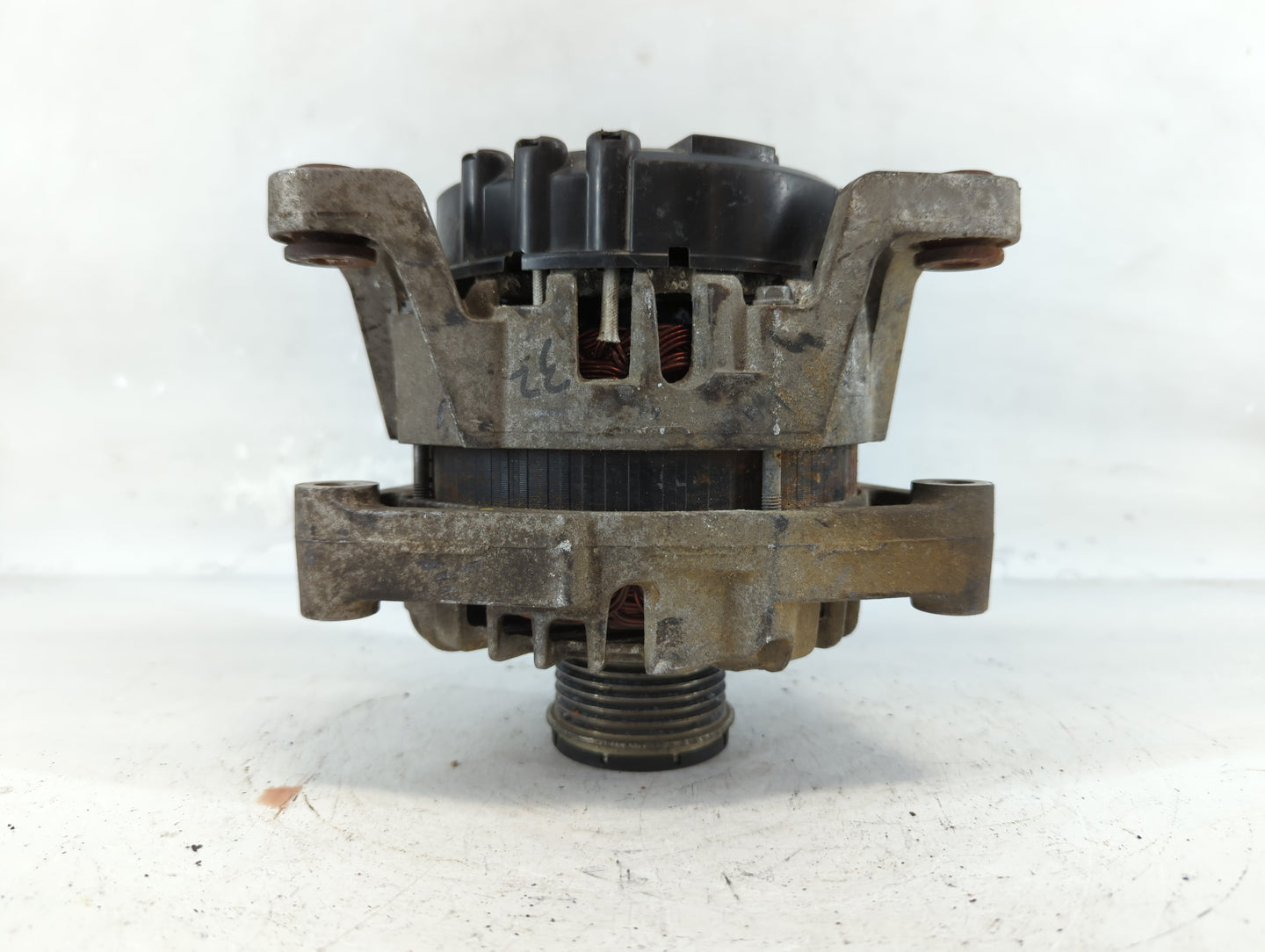 2013-2021 Chevrolet Trax Alternator Replacement Generator Charging Assembly Engine OEM P/N:13597226 Fits OEM Used Auto Parts