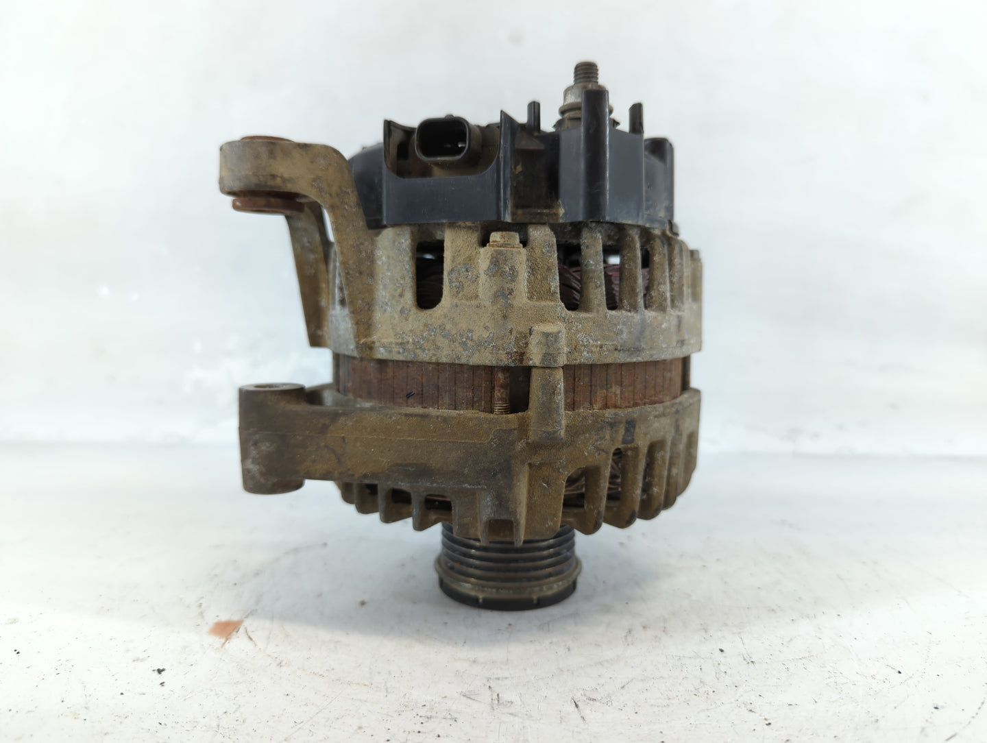 2013-2021 Chevrolet Trax Alternator Replacement Generator Charging Assembly Engine OEM P/N:13597226 Fits OEM Used Auto Parts