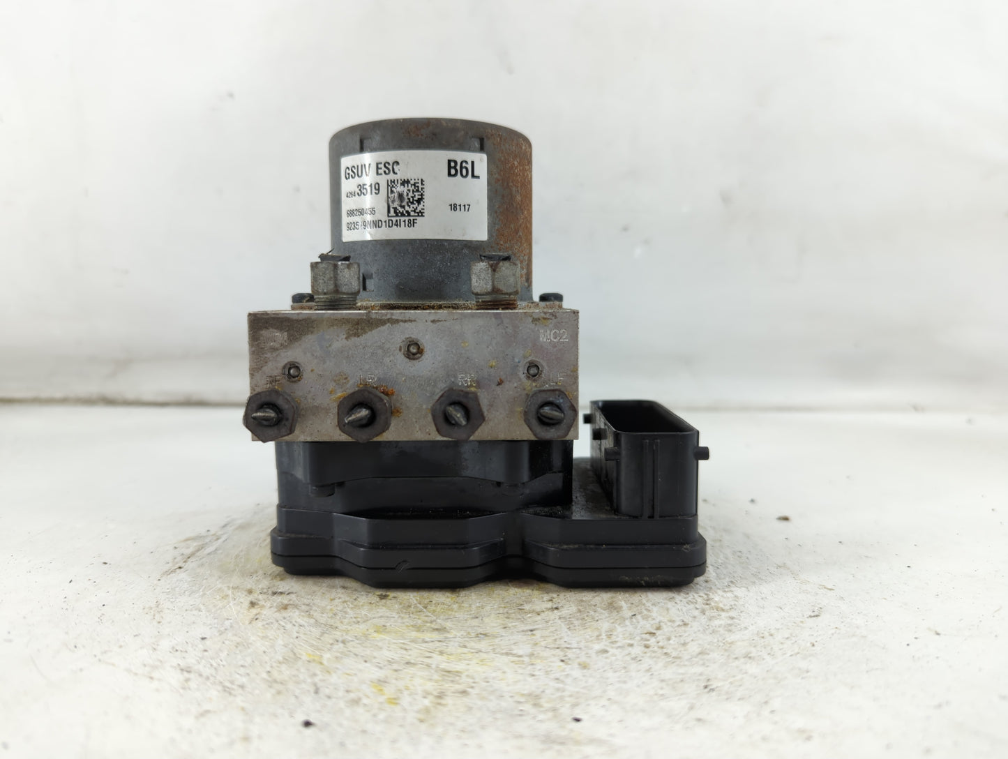 2017-2020 Chevrolet Trax ABS Pump Control Module Replacement P/N:42643519 Fits Fits 2017 2018 2019 2020 OEM Used Auto Parts 