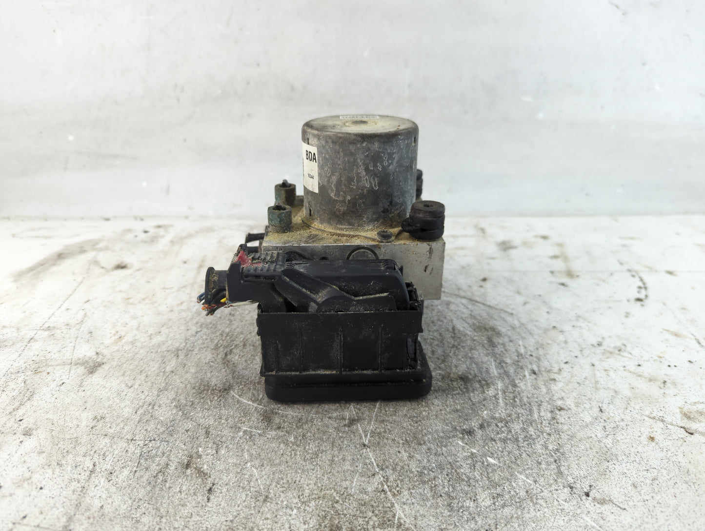 2017-2021 Chevrolet Trax ABS Pump Control Module Replacement P/N:42520669 Fits Fits 2017 2018 2019 2020 2021 OEM Used Auto P