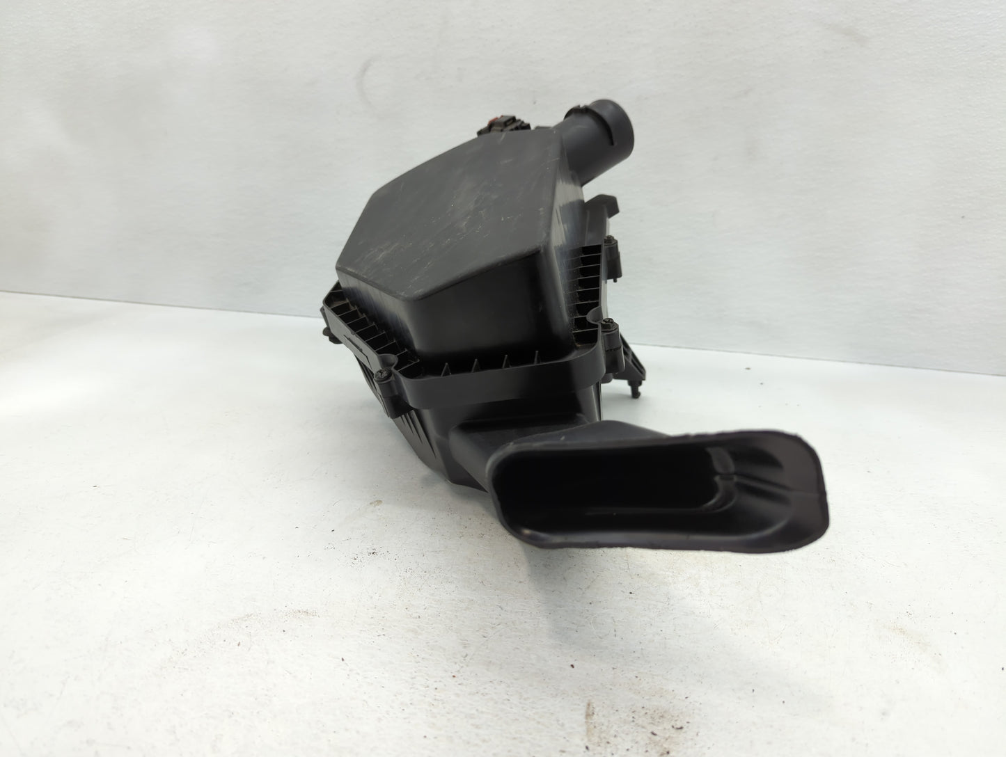 2016-2019 Chevrolet Volt Air Cleaner Intake-duct Hose Tube - Oemusedautoparts1.com