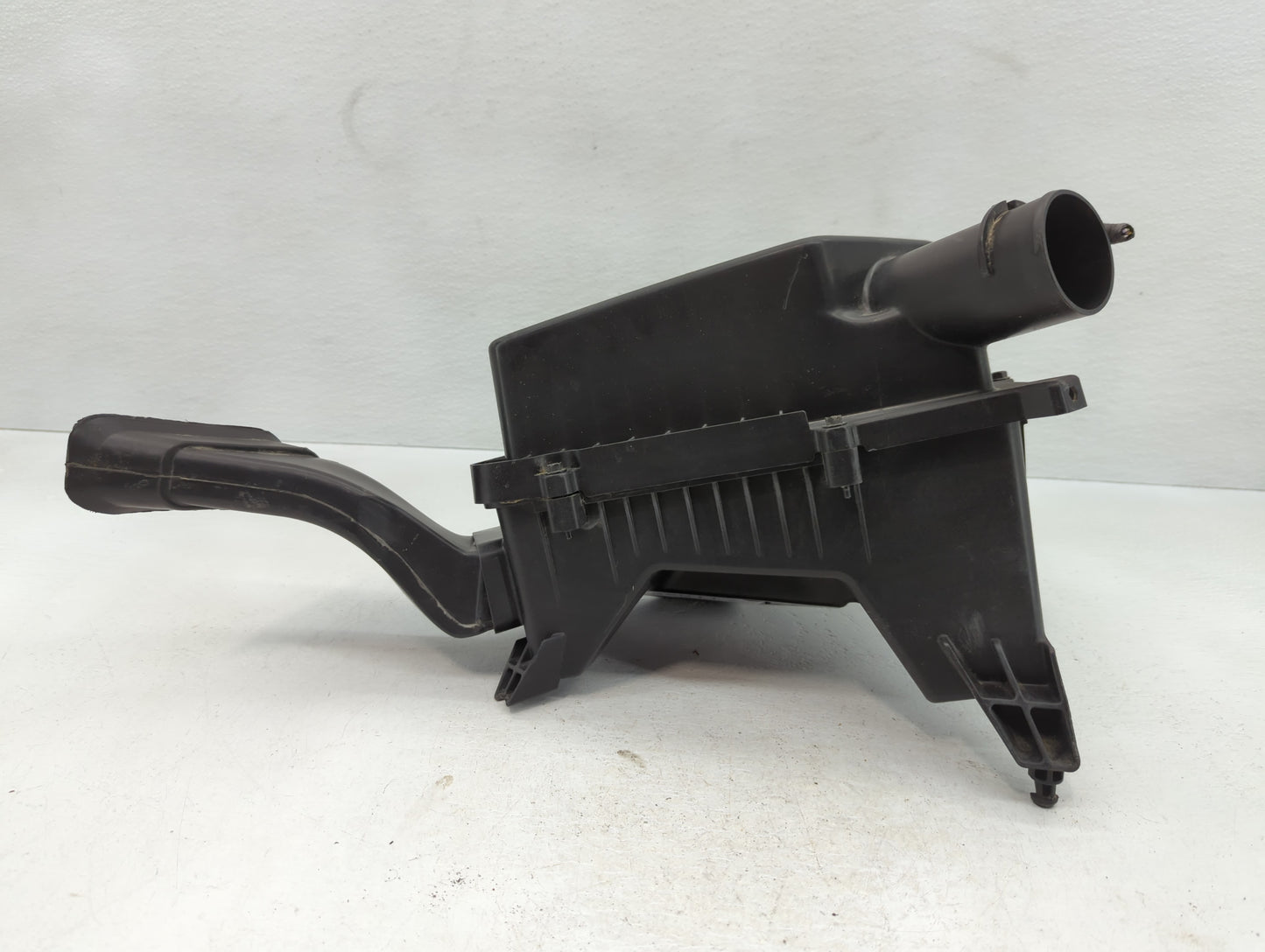 2016-2019 Chevrolet Volt Air Cleaner Intake-duct Hose Tube - Oemusedautoparts1.com