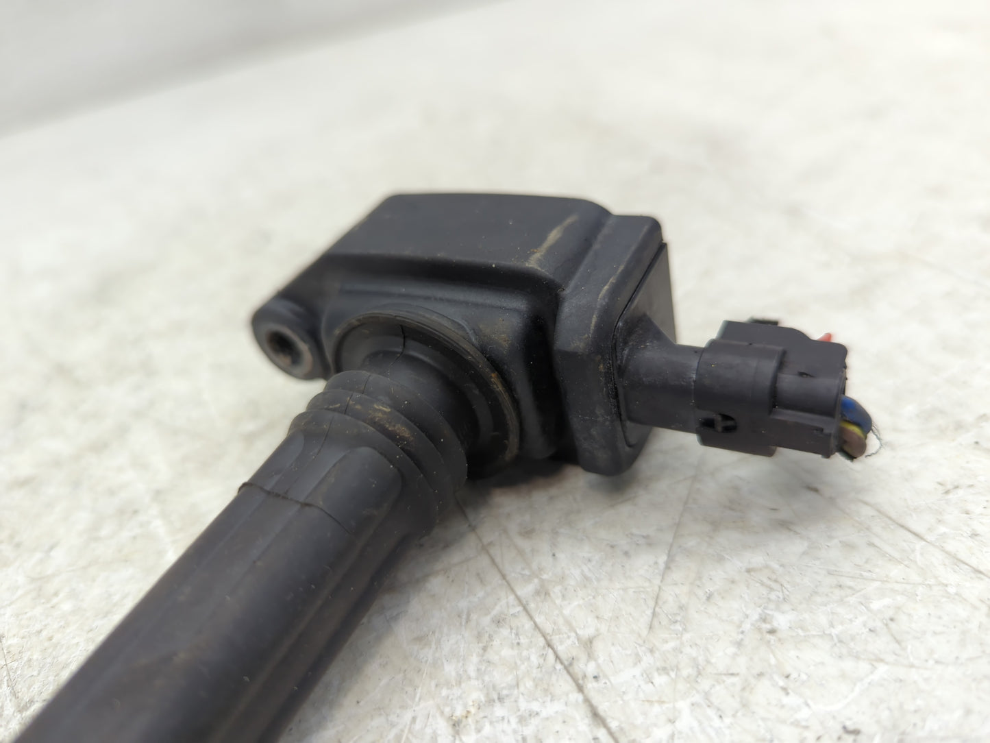 2015-2017 Chrysler 200 Ignition Coil Igniter Pack - Oemusedautoparts1.com